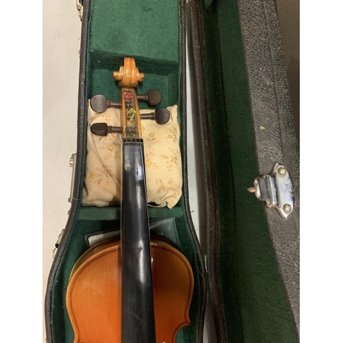 359 - A SKYLARK VIOLIN WITH CARRY CASE