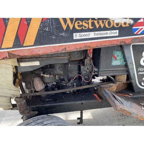 1677 - A WESTWOOD 5 SPEED TRANSAXLE-DRIVE COMPACT TRACTOR