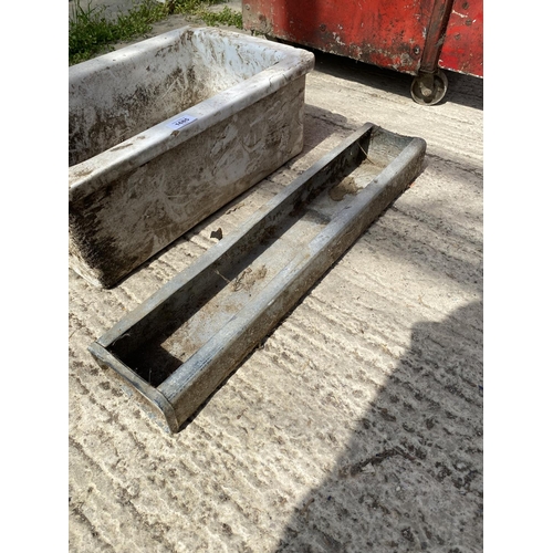 1685 - A SMALL GALVANISED TROUGH AND A SMALL BELFAST SINK (W:52CM)