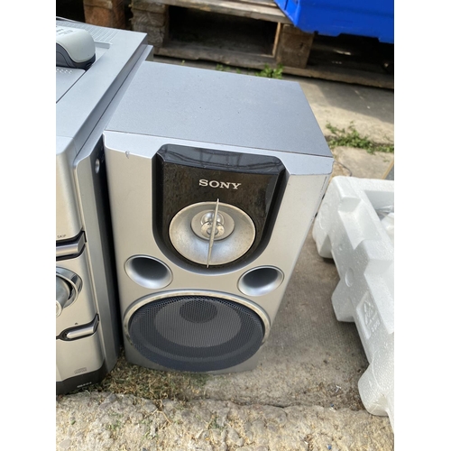 1705 - A MINI SONY STEREO SYSTEM WITH TWO SPEAKERS