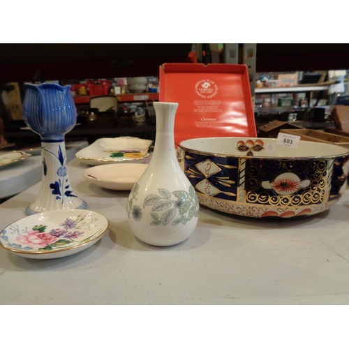 803 - A HORNSEA 1979 CHRISTMAS PLATE, A NADES FRUIT BOWL, A LOSOLWARE SANDWICH PLATE, A MOORCROFT 'POPPY' ... 