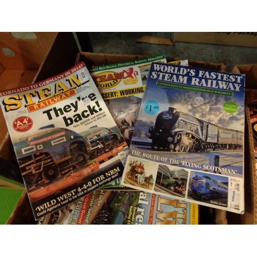 839 - A LARGE QUANTITY OF STEAM RAILWAY MAGAZINES