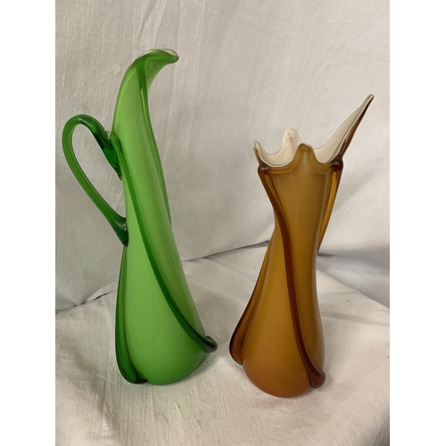 61 - TWO RETRO MURANO STYLE ITEMS TO INCLUDE A GREEN JUG (H: 39CM)  AND AMBER VASE (H: 36CM)