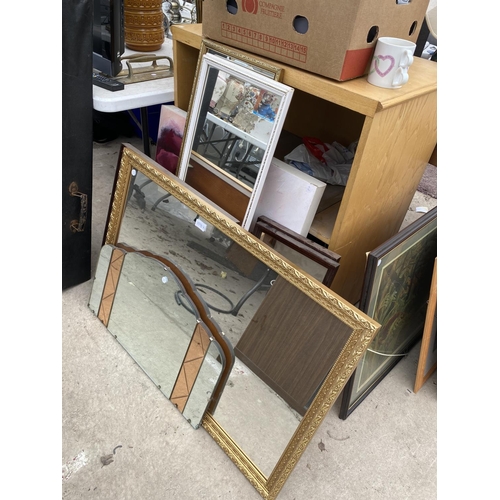 1570A - A LARGE ASSORTMENT OF MIRRORS TO INCLUDE GILT FRAMED AND A DECORATIVE ART DECO BEVELED EDGE MIRROR