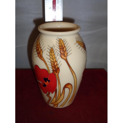 713 - A MOORCROFT HARVEST POPPY VASE 5 INCHES TALL