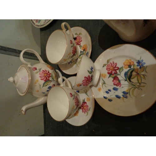 827 - A PAIR OF SADLER CHINA TANKARDS, A ROYAL NORFOLK TEA SET FOR ONE AND ROYAL GRAFTON TEA WARE