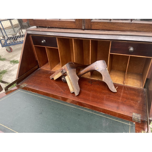 2516 - AN EDWARDIAN MAHOGANY BUREAU BOOKCASE ON CABRIOLE LEGS W:33