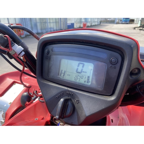 109 - A 2014 SUZUKI KING QUAD, 500 CC WITH POWER STEERING  - SEE VIDEO OF VEHICLE STARTING AND RUNNING AT ... 