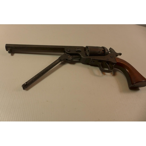 306 - A REPLICA NON FIRING NAVY COLT REVOLVER WITH 19CM BARREL