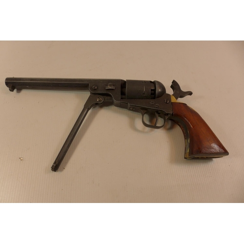 307 - A REPLICA NON FIRING NAVY COLT REVOLVER WITH 19CM BARREL