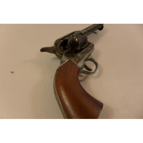 309 - A REPLICA BLANK FIRING COLT REVOLVER WITH 14CM BARREL