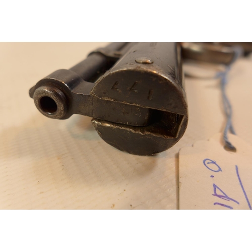 319 - A WEBLEY 177 CALIBRE JUNIOR AIR PISTOL WITH A 15.5CM BARREL. SERIAL NUMBER 177