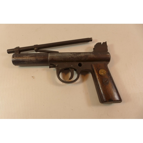 320 - A WEBLEY AND SCOTT MARK I, 177 CALIBRE AIR PISTOL,  WITH AN 18CM BARREL LACKING SAFETY.SERIAL NUMBER... 