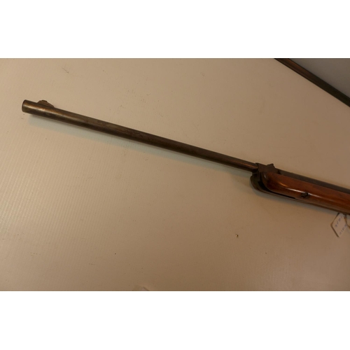 324 - A 177 CALIBRE AIR RIFLE, WITH 38CM BARREL MARKED A65