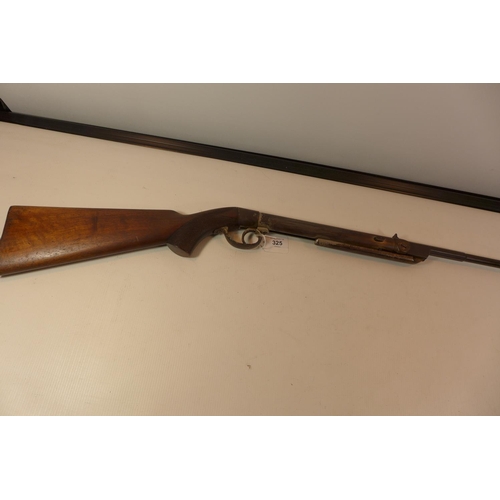 325 - A MILLITA PATENT 177 CALIBRE AIR RIFLE WITH 45CM BARREL. SERIAL NUMBER 5594