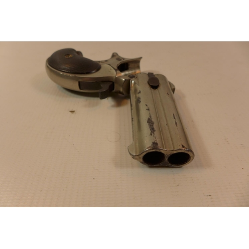 337 - A REMINGTON 41 CALIBRE RIMFIRE OVER AND UNDER DERRINGER, WITH A 7.5CM BARREL MARKED REMINGTON ARMS C... 