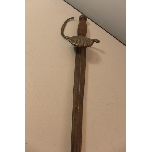 358 - AN 18TH CENTURY SMALL SWORD, 64CM BLADE WITH A SHELL SHAPED GUARD