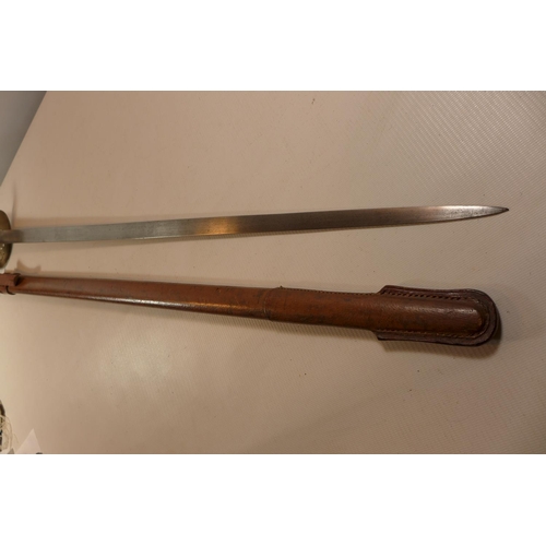 359 - A GEORGE V 1895/97 INFANTRY OFFICERS SWORD, 82CM BLADE WITH LEATHER SCABBARD