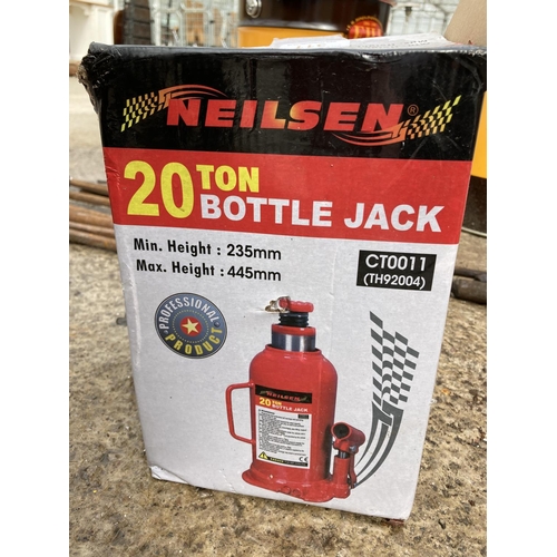 311 - A NEILSEN 20 TON BOTTLE JACK +VAT