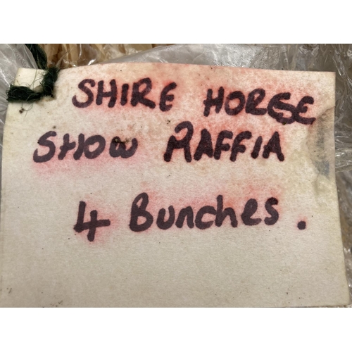 316 - 4 BUNCHES OF SHIRE HORSE SHOW RAFFIA NO VAT