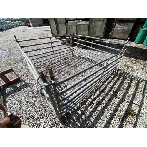 342 - 4 SHEEP HURDLES + VAT