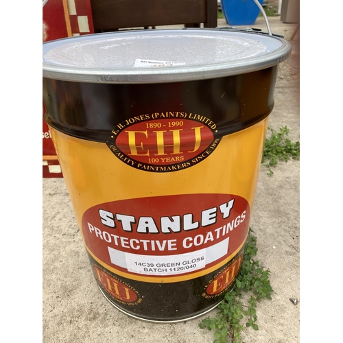 383 - A 20L DRUM OF STANLEY PROTECTIVE COATING GREEN GLOSS PAINT +VAT