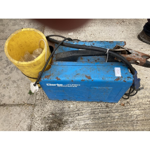 412 - CLARKE MIG WELDER NO VAT