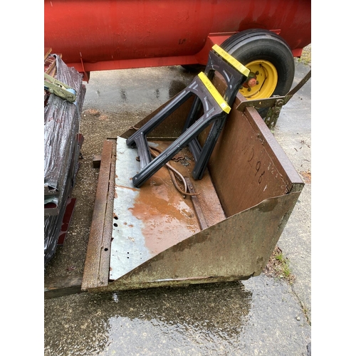 442 - DIGGER BUCKET NO VAT