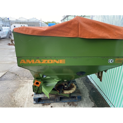 134 - AN AMAZONE ZA-1000 FERTILISER SPREADER  + VAT