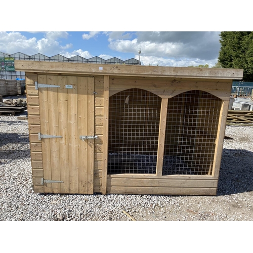 461 - DOG KENNEL & RUN +VAT