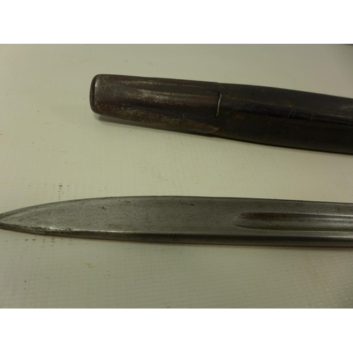 526 - A 1907 PATTERN BAYONET, 43CM BLADE