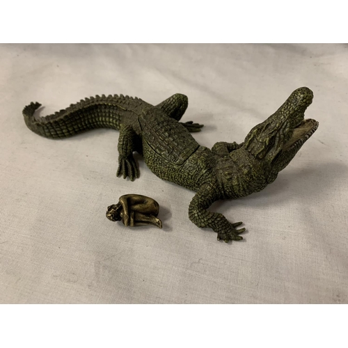 11 - A FRANZ BERGMAN STYLE COLD PAINTED BRONZE CROCODILE WITH A REMOVABLE AND A CURLED UP LADY INSIDE PAN... 