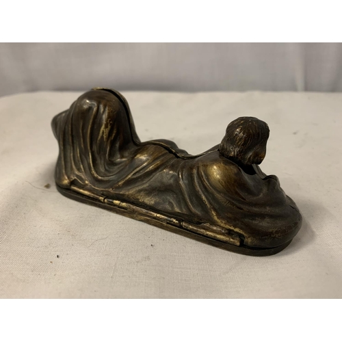 25 - A COLD PAINTED BRONZE OF A LADY IN A BLANKET LENGTH APPROXIMATELY 14CM