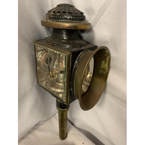 8 - A PAIR OF VINTAGE BRASS COACHING LAMPS (ONE WITH GLASS A/F)