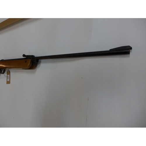 543 - A B.S.A. METCOR .177 CALIBRE AIR RIFLE, 47CM BARREL