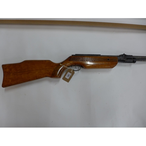 545 - A RELUM TORNADO .22 CALIBRE AIR RIFLE, 47.5CM BARREL, SERIAL NUMBER 26100