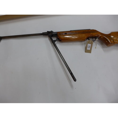 545 - A RELUM TORNADO .22 CALIBRE AIR RIFLE, 47.5CM BARREL, SERIAL NUMBER 26100