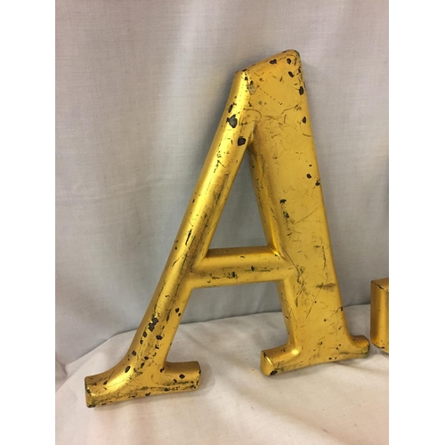 93 - LARGE CAPITAL LETTERS A & S H:31CM