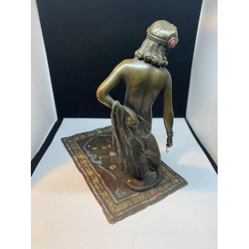 120A - A COLD PAINTED BRONZE OF A NUDE LADY WITH HER LEOPARD A/F  L: 16CM