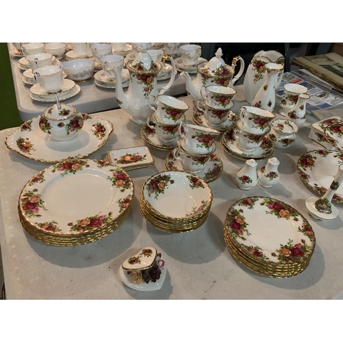 266 - A LARGE COLLECTION OF ROYAL ALBERT 'OLD COUNTRY ROSES' AFTERNOON TEA AND TABLEWARES. TO INCLUDE TWO ... 