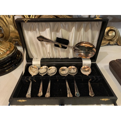 291 - A COLLECTION OF BOXED HALLMARKED SILVER SPOONS IN PRESENTATION BOXES COMPRISING OF DESERT SPOONS AND... 