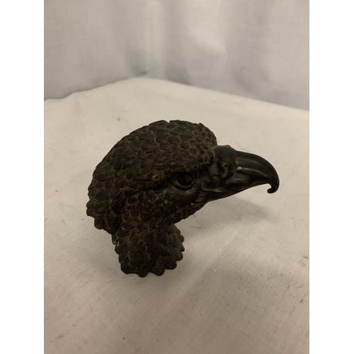 87A - A BRONZE EAGLE HEAD H:8CM