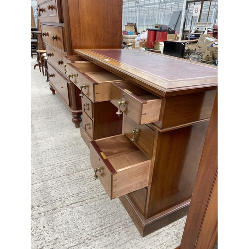 2475 - AN EDWARDIAN KNEE-HOLE DESK 43