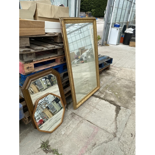 2485 - A GILT FRAMED MIRROR AND TWO OTHERS