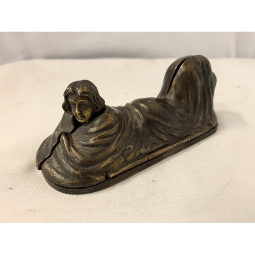 25 - A COLD PAINTED BRONZE OF A LADY IN A BLANKET LENGTH APPROXIMATELY 14CM