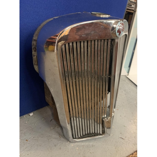 91A - A VINTAGE TRIUMPH ROADSTER APPROXIMATELY 1949 RADIATOR AND GRILL