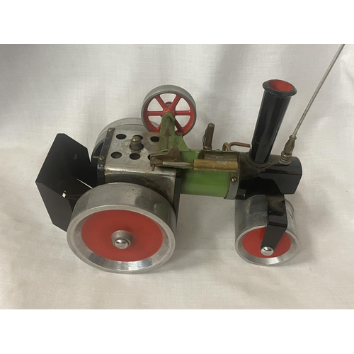 304 - A MAMOD STEAM ROLLER WITH STEERING POLE - UNTRIED BUT FLYWHEEL TURNS FREELY