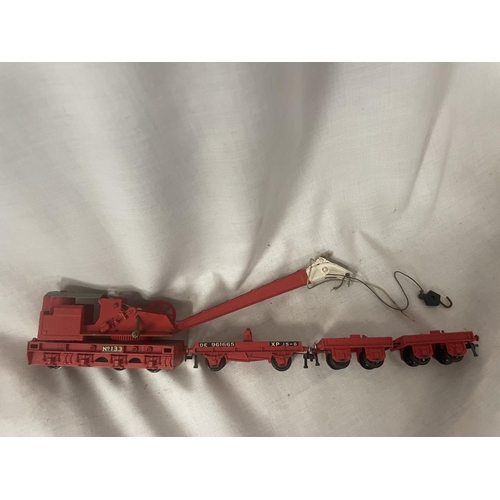 313 - VARIOUS HORNBY DUBLO ITEMS - A 2-6-2 LOCOMOTIVE 