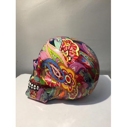 718 - A GROOVY ART SKULL