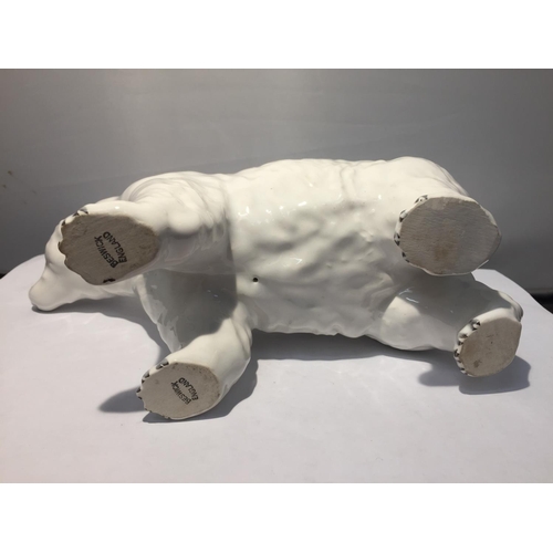 737 - A BESWICK POLAR BEAR